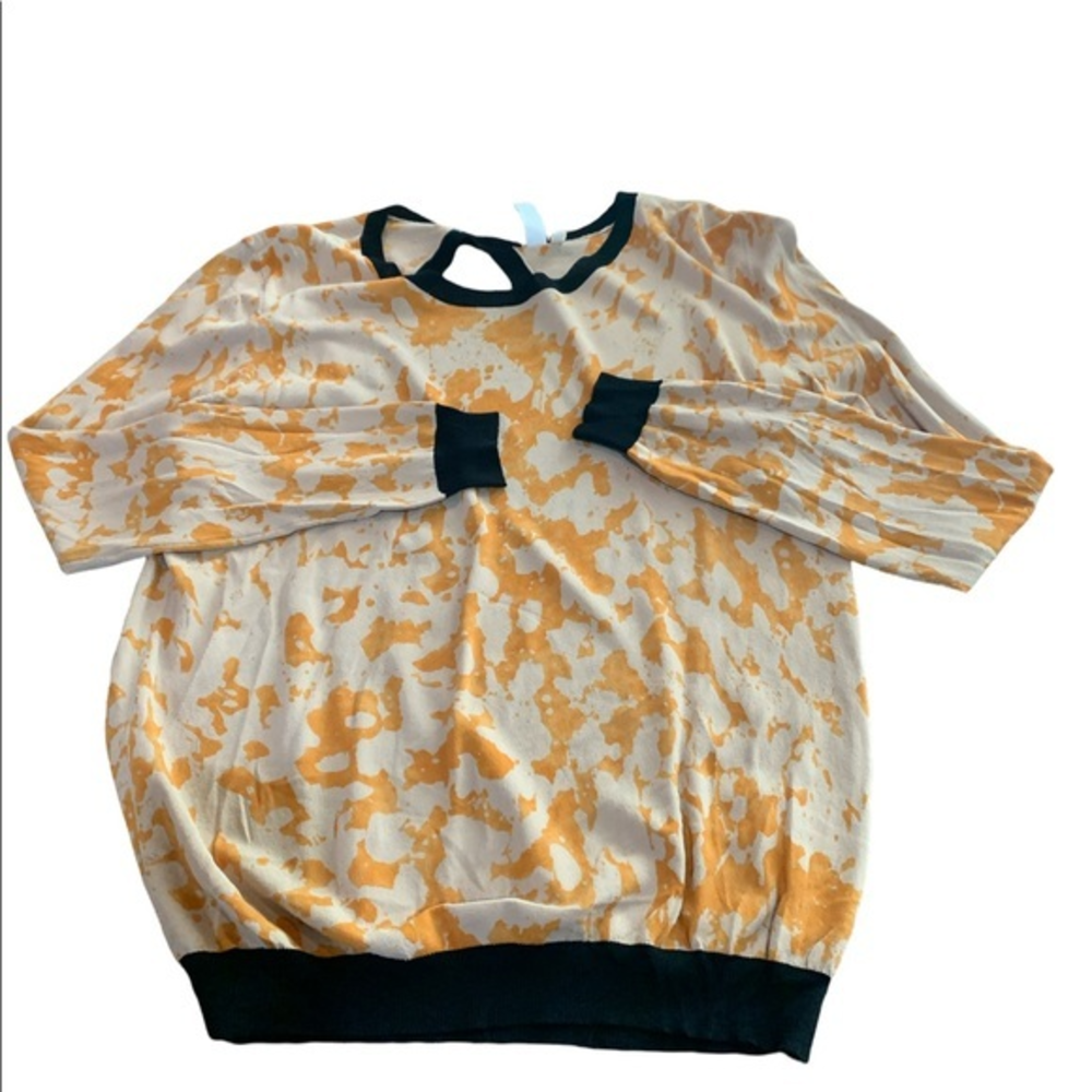 SHA-NY top with cut out back long sleeve size Large